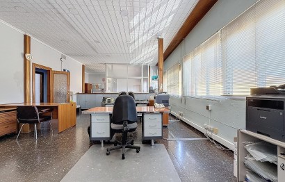 Reventa - Comercial - Biar - Comunidad valenciana