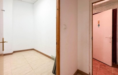 Revente - Commercial - Elche - Center