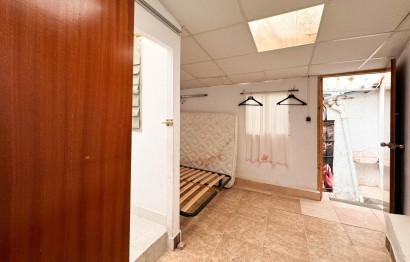 Revente - Commercial - Elche - Center