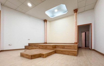 Revente - Commercial - Elche - Center