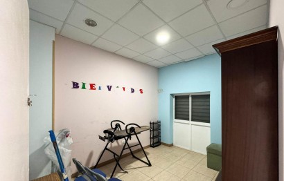 Revente - Commercial - Elche - Center
