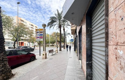 Revente - Commercial - Elche - Center