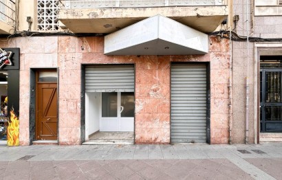 Revente - Commercial - Elche - Center