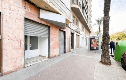Revente - Commercial - Elche - Center