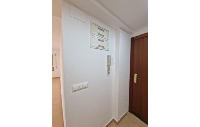 Reventa - Apartamento / piso - Alicante - Altozano