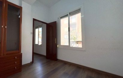 Reventa - Apartment - Elche - Asilo - Pisos Azules