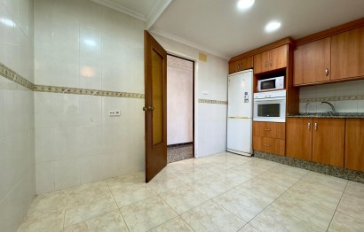 Resale - Apartment - Elche - Corazon de Jesus