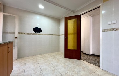 Resale - Apartment - Elche - Corazon de Jesus