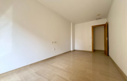 Revente - Apartment - Elche - Center