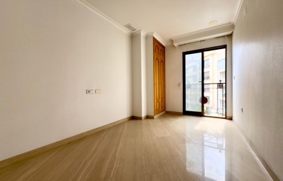 Revente - Apartment - Elche - Center