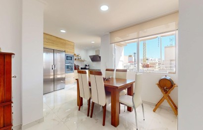 Reventa - Ático - Elche - Centro