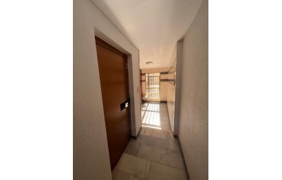 Resale - Apartment / flat - Elche - Plaza Obispo Siuri