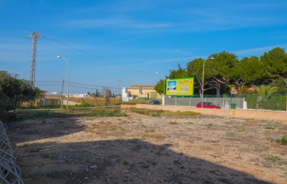 Resale - Plot / Land - Pilar de la Horadada - PILAR DE LA HORADADA