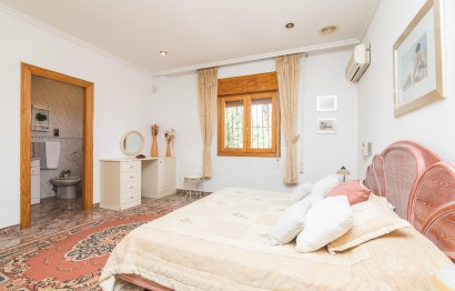Reventa - Villa - Elche Pedanías - PEÑA DE LAS AGUILAS