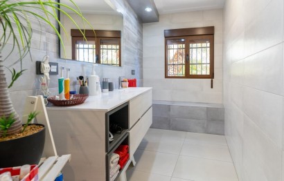 Reventa - Apartamento / piso - Hondón de las Nieves