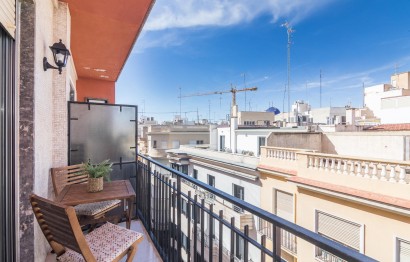 Reventa - Apartamento / piso - Elche - Centro