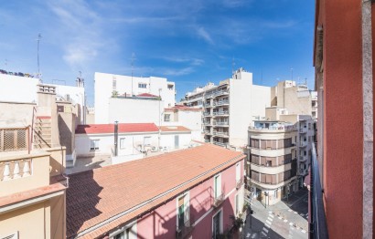 Reventa - Apartamento / piso - Elche - Centro