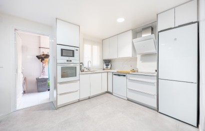 Revente - Appartement - Benidorm - Colonia Madrid