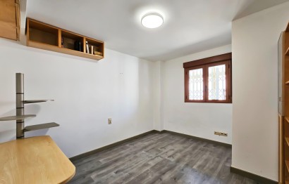 Reventa - Apartamento / piso - Elche Pedanías - Centro