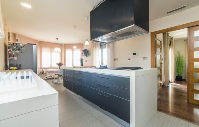 Reventa - Villa - Torrellano - Centro