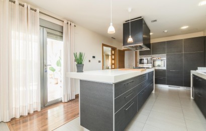 Reventa - Villa - Torrellano - Centro