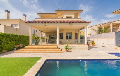Reventa - Villa - Torrellano - Centro