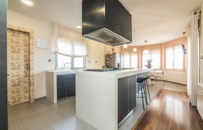 Reventa - Villa - Torrellano - Centro