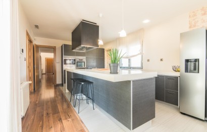 Reventa - Villa - Torrellano - Centro