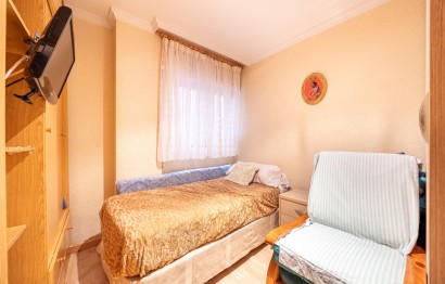 Reventa - Apartamento / piso - Benidorm - Colonia Madrid