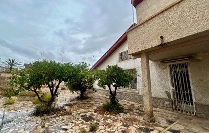 Reventa - Chalet - Elche - Sant Antón-Ciudad Jardín