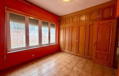 Reventa - Chalet - Elche - Sant Antón-Ciudad Jardín