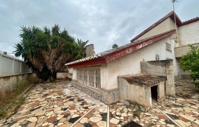 Reventa - Chalet - Elche - Sant Antón-Ciudad Jardín