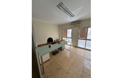 Reventa - Oficina - Elche - Corazon de Jesus