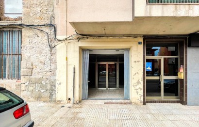 Revente - Commercial - Muro de Alcoy - Centro
