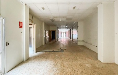 Revente - Commercial - Muro de Alcoy - Centro