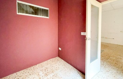 Revente - Commercial - Muro de Alcoy - Centro