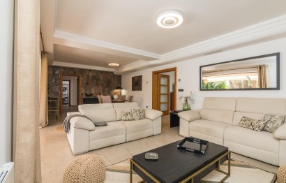 Reventa - Villa - Elche Pedanías - Peña las Águilas