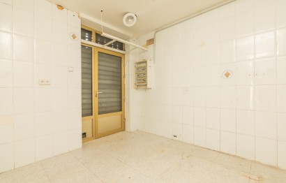 Reventa - Comercial - Torrellano - Centro