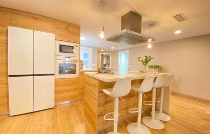 Revente - Appartement - Alicante - San Gabriel