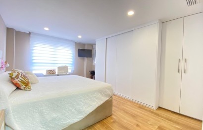 Revente - Appartement - Alicante - San Gabriel