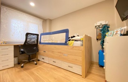 Revente - Appartement - Alicante - San Gabriel