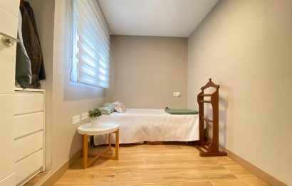 Revente - Appartement - Alicante - San Gabriel