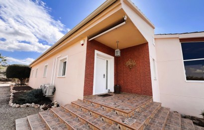 Resale - Villa - Jacarilla
