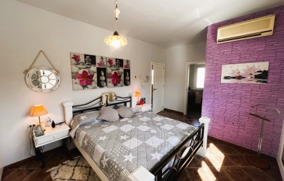 Resale - Villa - Jacarilla
