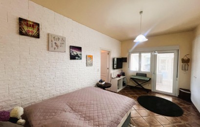 Resale - Villa - Jacarilla