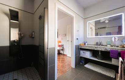 Resale - Villa - Jacarilla