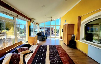 Resale - Villa - Jacarilla