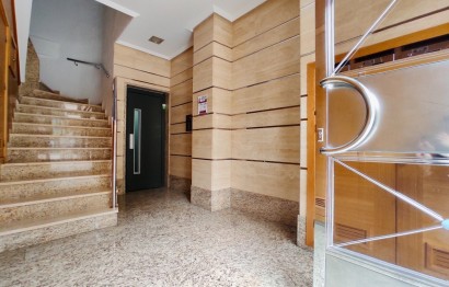 Reventa - Apartment - Elche - Centro