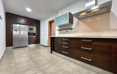 Resale - Apartment - Elche - Porcelanosa