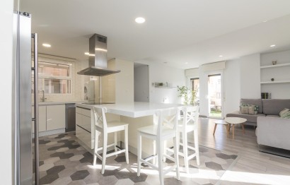 Resale - Apartment / flat - Elche - Center